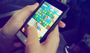 Top Benefits of Playing Free Online Mobile Games