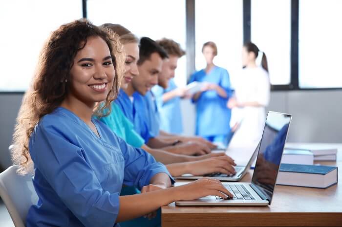specifications should the best laptop for nursing students